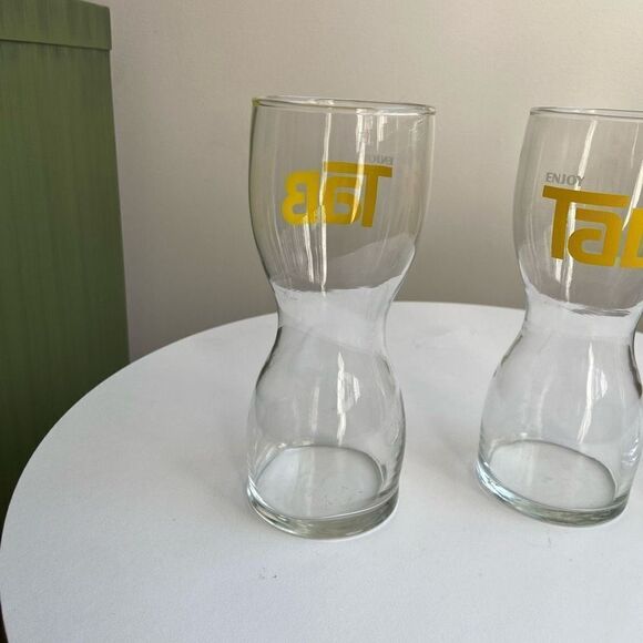 Vintage 1970s TAB Soda Collector Hourglass Drinking Glass - Set of Three and Tan - Picture 6 of 6